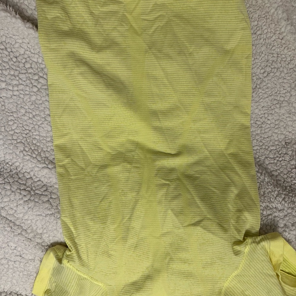 Swiftly Tech Short Sleeve Shirt 2.0(highlight yellow/neon lemon sorbet) size 2